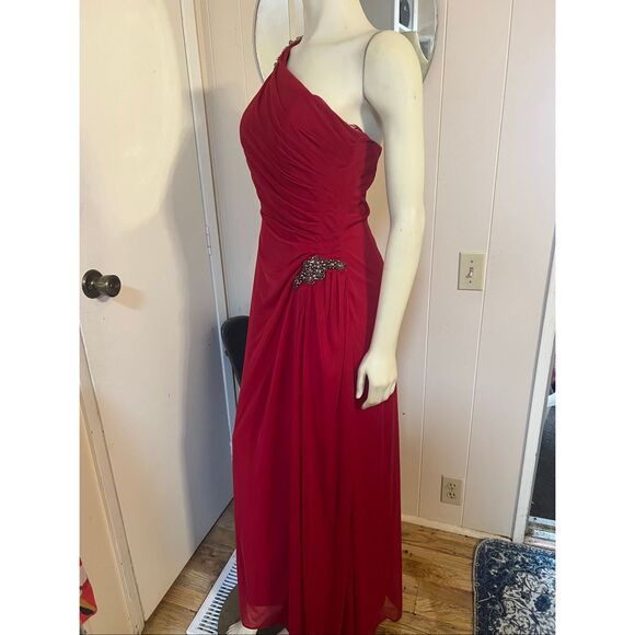 Alex Evenings Red One Shoulder Jewled Ruched Long Gown 10 - Picture 5 of 7